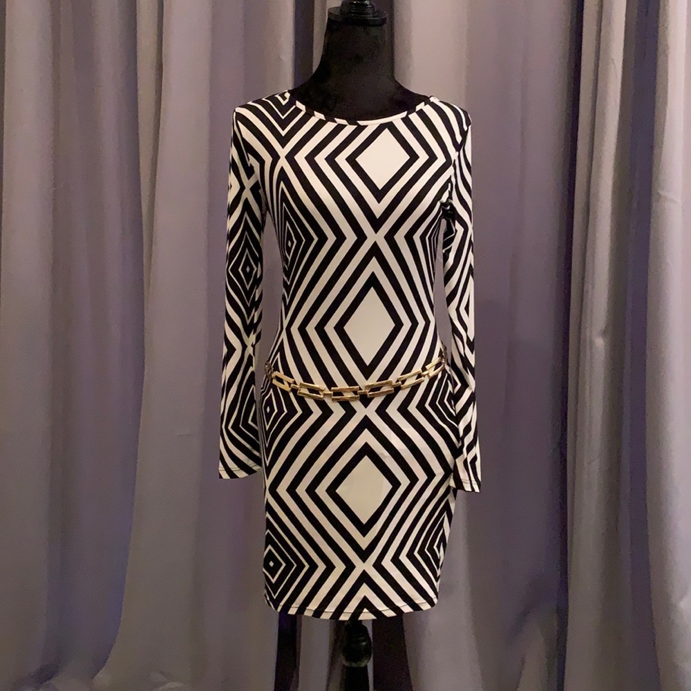 FABULOUS flattering geometric dress by Auditions